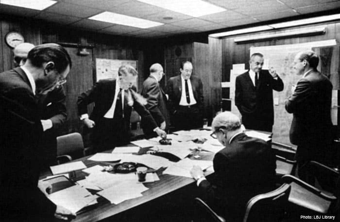 The US War in Afghanistan 76 US President Lyndon B. Johnson and his national security team in the White House Situation Room during the Arab-Israeli crisis of 1967. (LBJ Library and Museum)