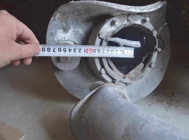 The US Role in Syria's "Civil War" 39 An image taken by local activists in Damascus shows the remains of a rocket implicated in a chemical attack in August. (Image and caption: New York Times)