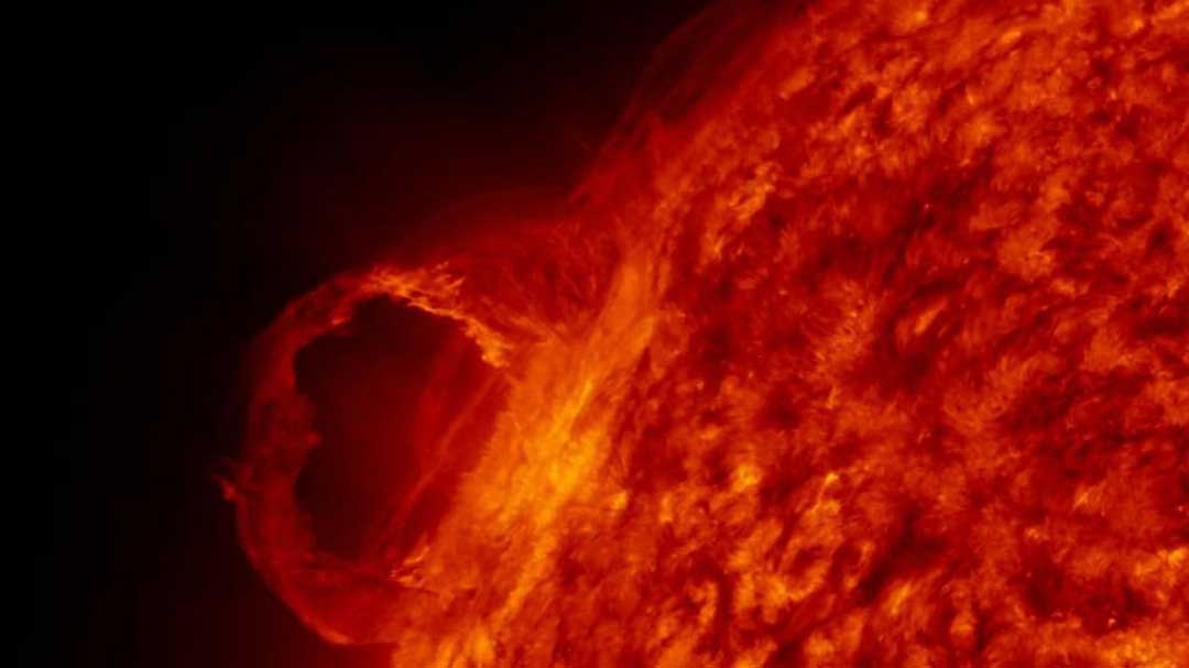 A solar flare (Public Domain)